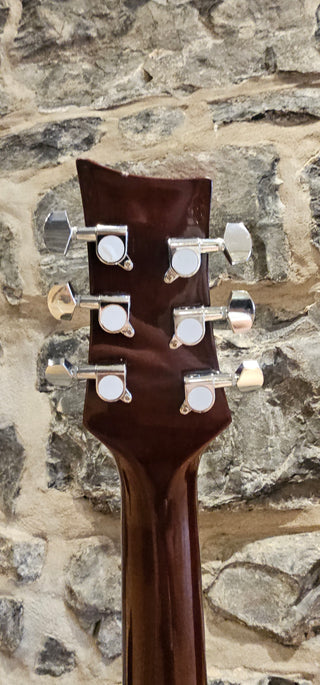Pre-Owned Beaver Creek Acoustic Guitar