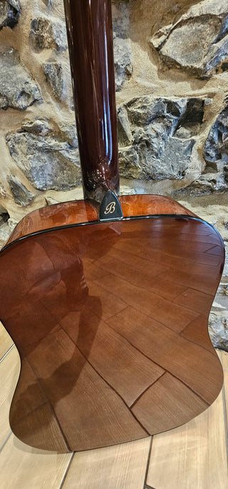 Pre-Owned Beaver Creek Acoustic Guitar