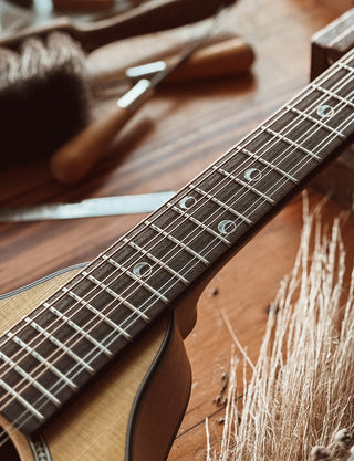 Eastman Lady Moon Signature Octave Mandolin